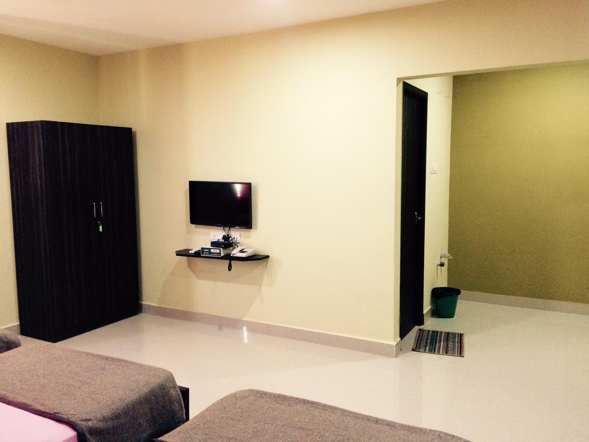 Chandran Hyline Chennai Exterior photo