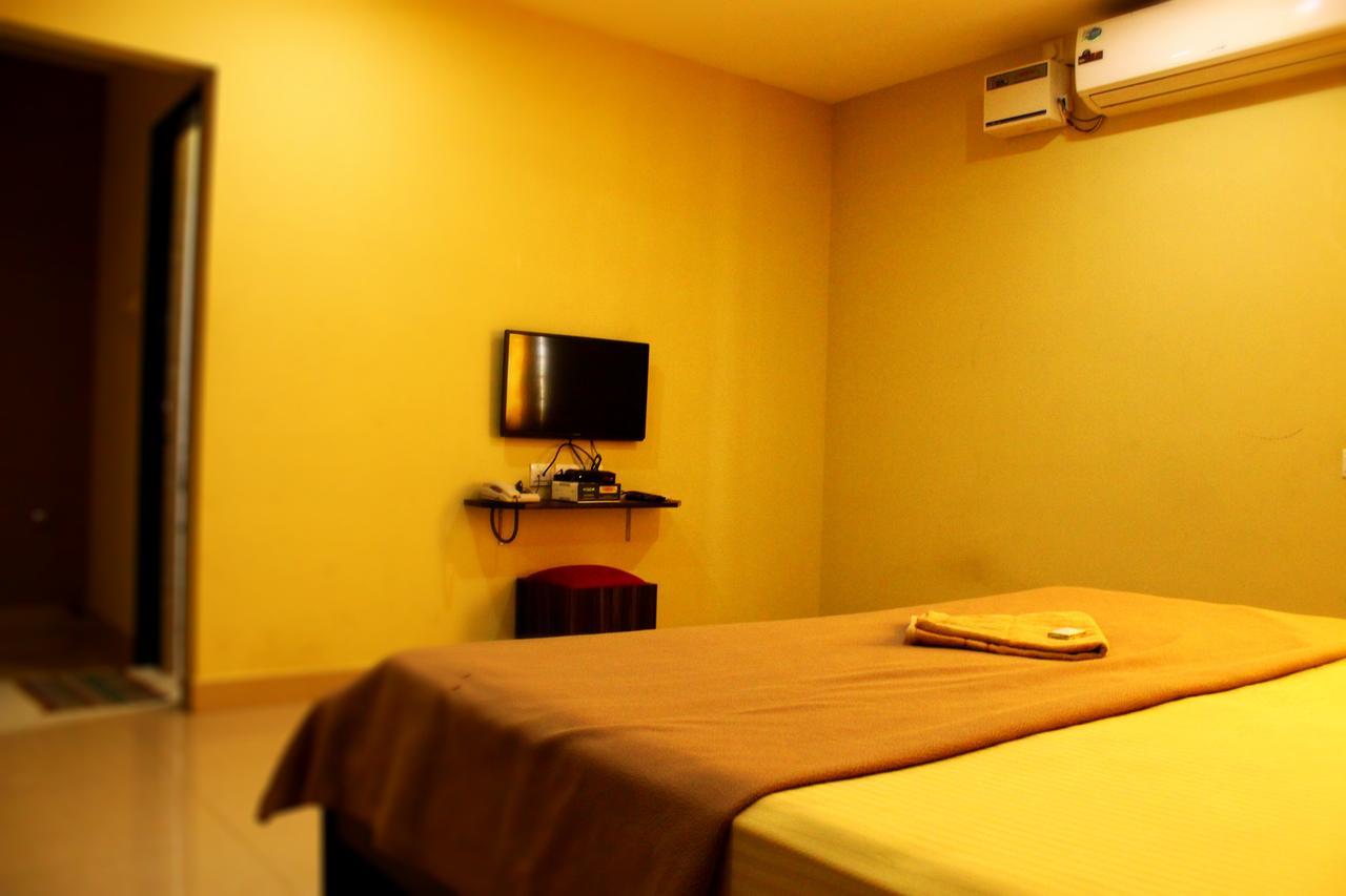 Chandran Hyline Chennai Exterior photo